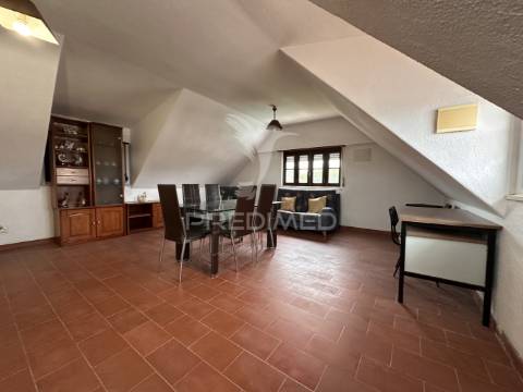 Moradia t7 com piscina e garagem na lagoa de albufeira