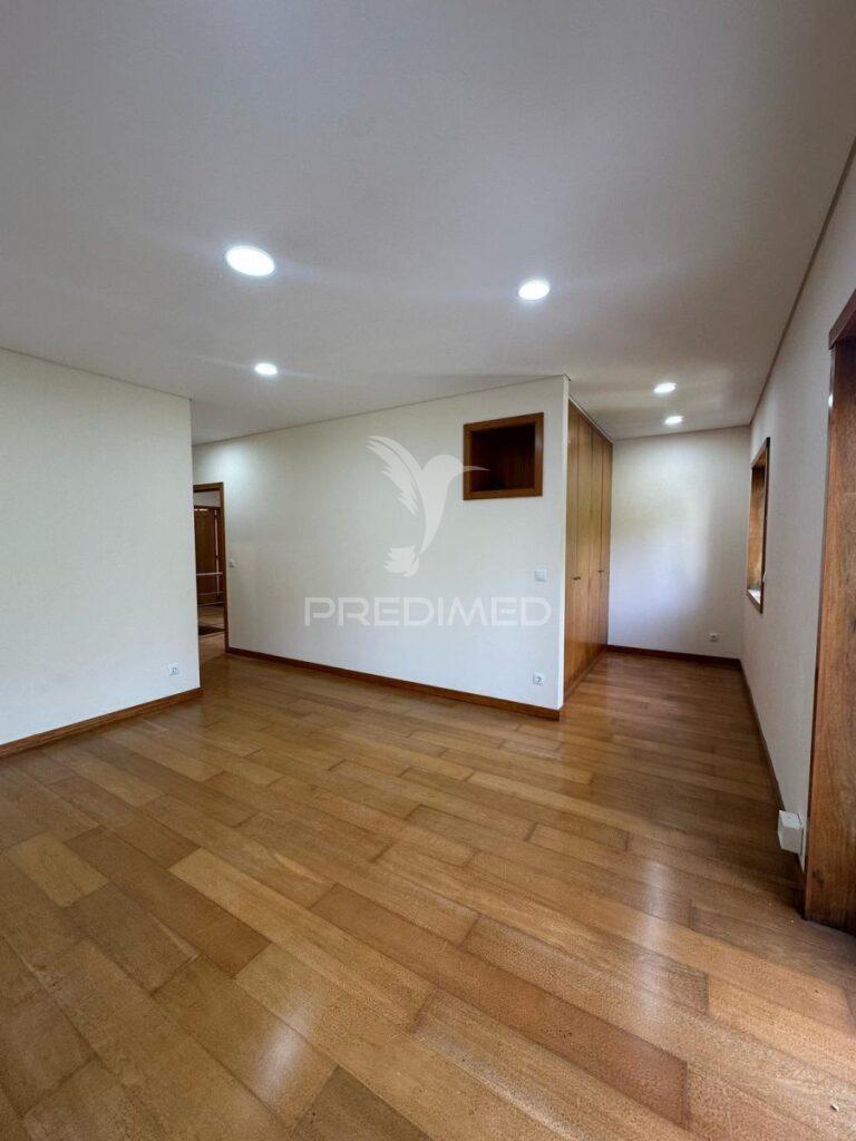 Moradia geminada t3 com garagem em santa marta de portuzelo, viana do castelo