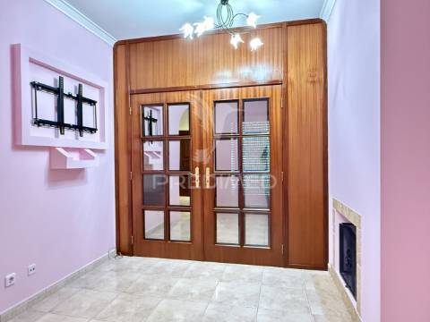 Apartamento t1, c/ garagem, fátima