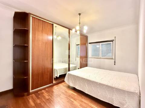 Apartamento t1, c/ garagem, fátima