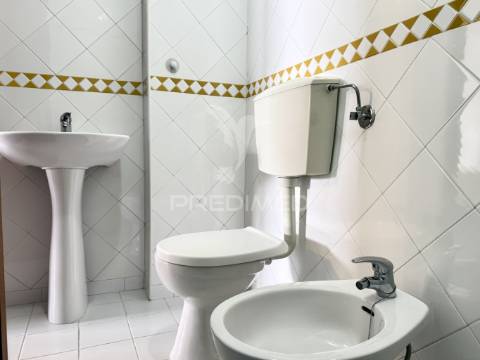 Apartamento t1, c/ garagem, fátima