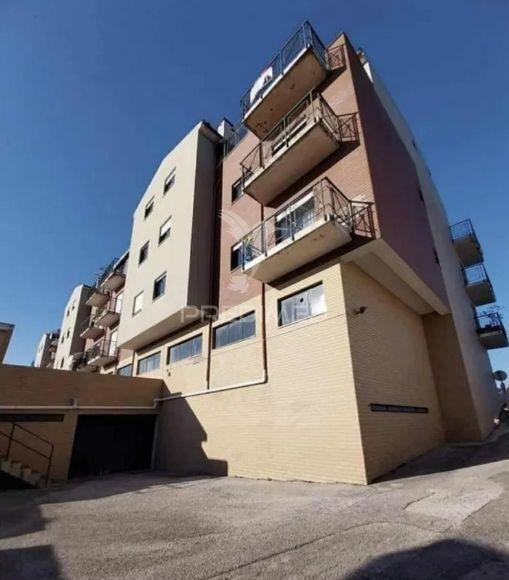 Apartamento t4 duplex em santa joana
