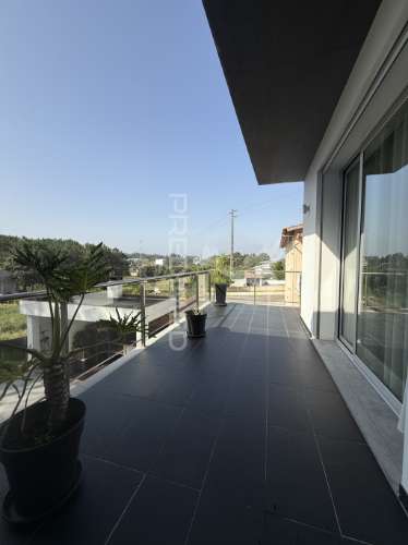 Magnífica moradia t3+1 – prestígio e tranquilidade nos arredores de leiria