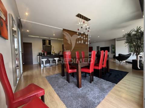 Magnífica moradia t3+1 – prestígio e tranquilidade nos arredores de leiria