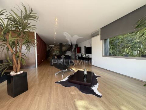 Magnífica moradia t3+1 – prestígio e tranquilidade nos arredores de leiria