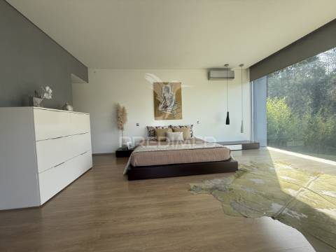 Magnífica moradia t3+1 – prestígio e tranquilidade nos arredores de leiria