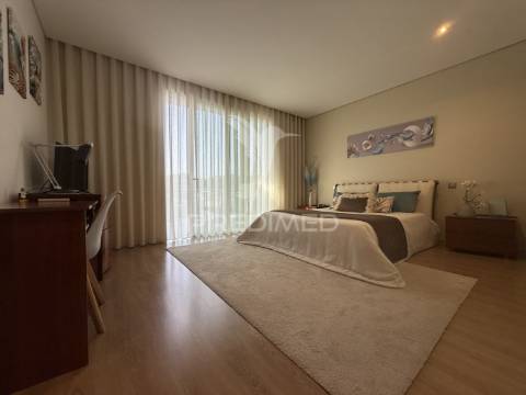 Magnífica moradia t3+1 – prestígio e tranquilidade nos arredores de leiria