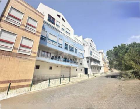 Apartamento t1 com parqueamento – acesso direto à praia do magoito