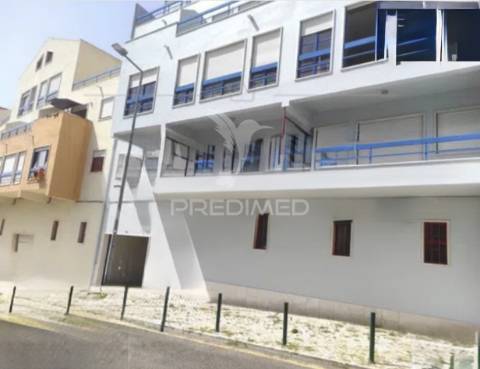 Apartamento t1 com parqueamento – acesso direto à praia do magoito