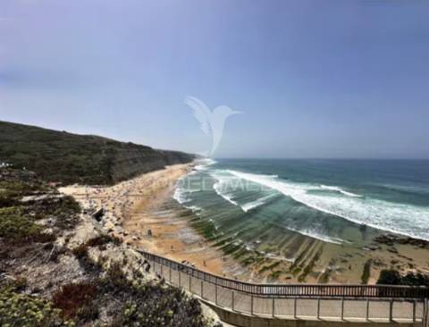 Apartamento t1 com parqueamento – acesso direto à praia do magoito