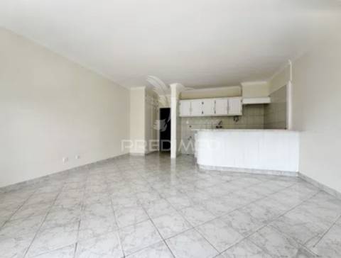 Apartamento t1 com parqueamento – acesso direto à praia do magoito