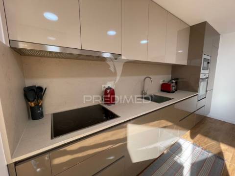 Apartamento t3 mobilado , no centro de v.n.gaia, junto ao metro