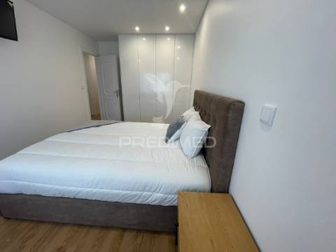 Apartamento t3 mobilado , no centro de v.n.gaia, junto ao metro