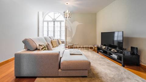 Apartamento duplex t2+2 – o charme clássico encontrou o conforto contemporâneo