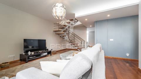 Apartamento duplex t2+2 – o charme clássico encontrou o conforto contemporâneo