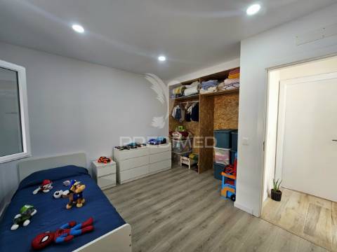 Moradia térrea totalmente renovada no penedo gordo, beja.