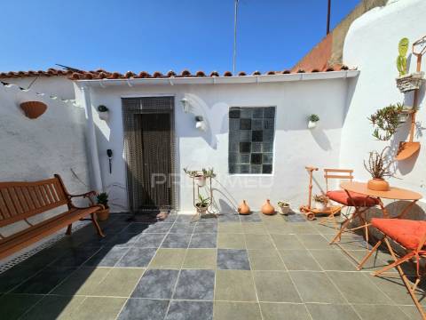 Moradia típica alentejana em baleizão, beja