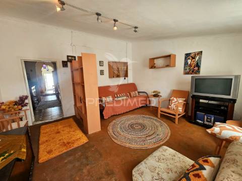 Moradia típica alentejana em baleizão, beja