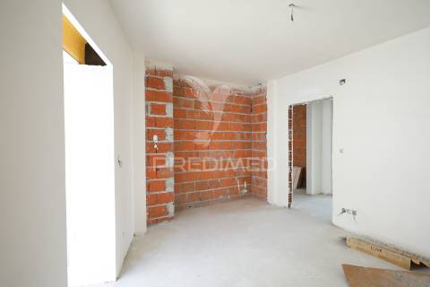 Apartamento t3 de luxo em construção, condomínio fechado pátio marquês, centro de abrantes.