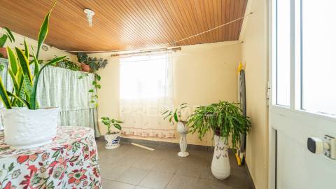 Moradia com ampla área