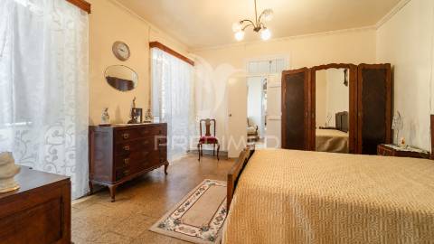 Moradia com ampla área