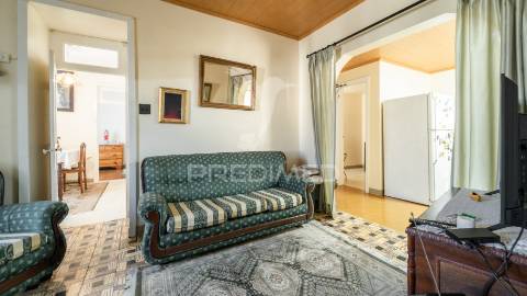 Moradia com ampla área