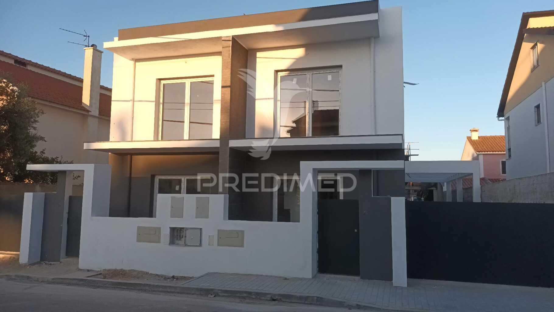 Moradia t3 geminada qtª das laranjeiras