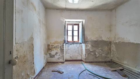 Moradia em vale de santiago, odemira