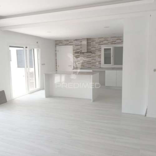 Moradia isolada t3 +1 térrea  fernão ferro