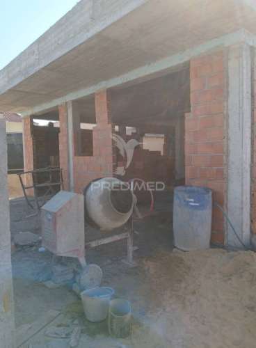 Moradia isolada t3 +1 térrea  fernão ferro