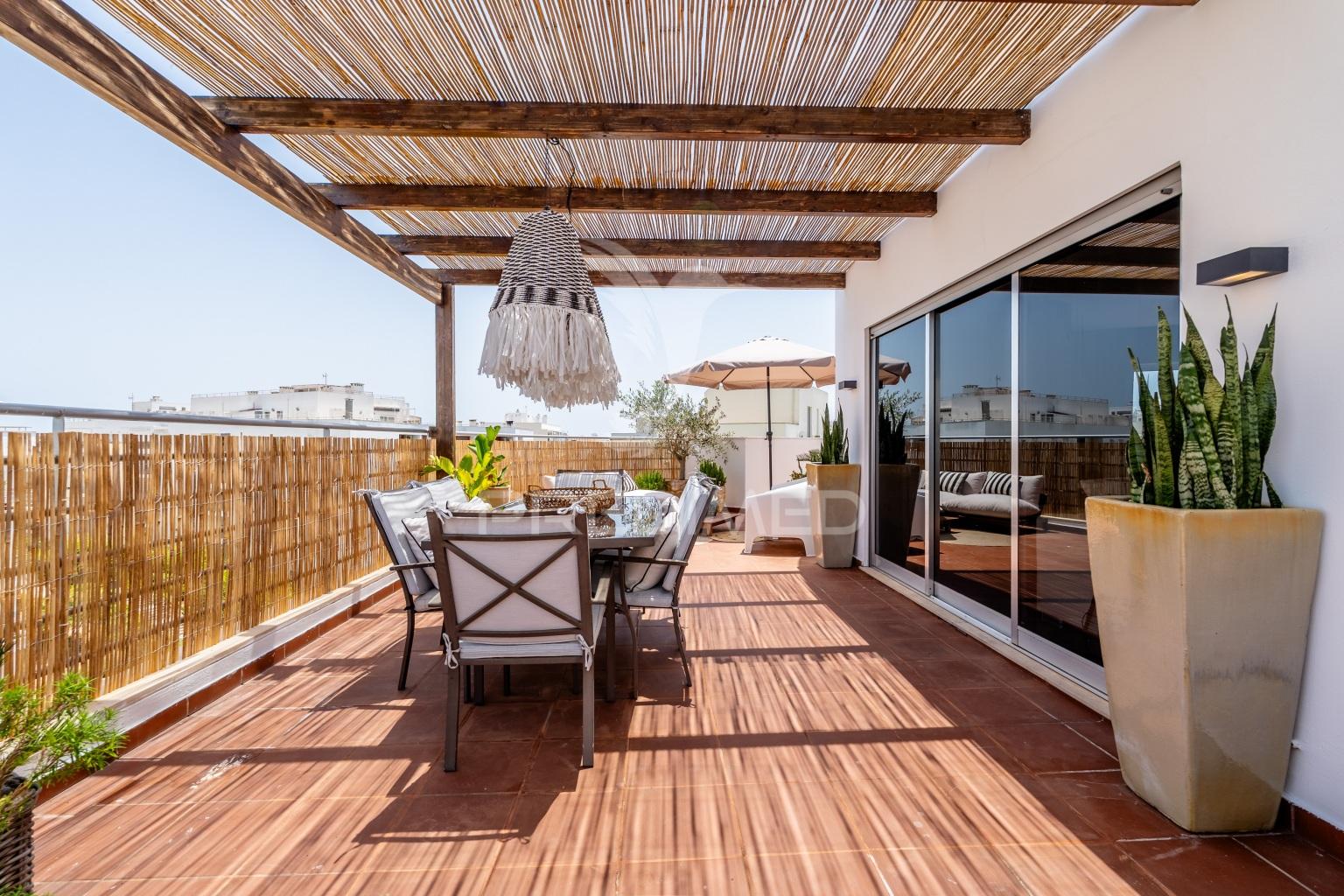 Penthouse de luxo à venda na praia da rocha