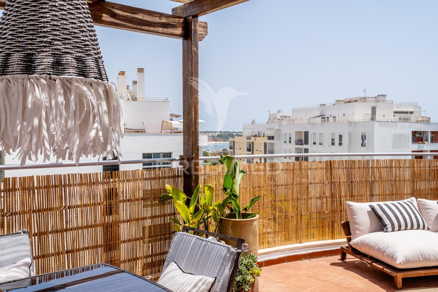 Penthouse de luxo à venda na praia da rocha