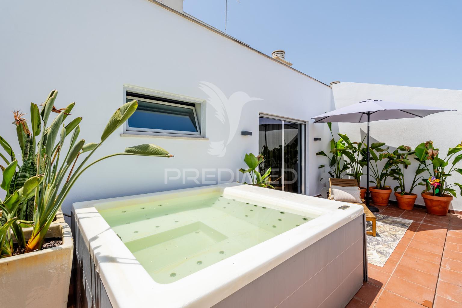 Penthouse de luxo à venda na praia da rocha