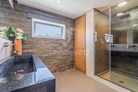 Penthouse de luxo à venda na praia da rocha