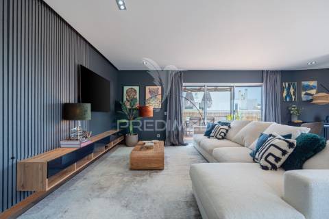 Penthouse de luxo à venda na praia da rocha