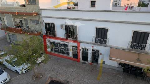 Oportunidade de negócio: espaço comercial no coração de olhão