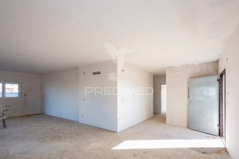 Moradia isolada t4 quinta do anjo