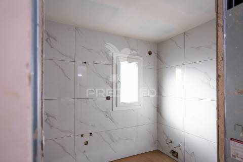 Moradia isolada t4 quinta do anjo