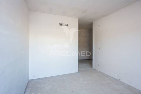 Moradia isolada t4 quinta do anjo