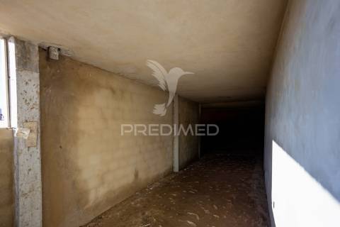 Moradia isolada t4 quinta do anjo