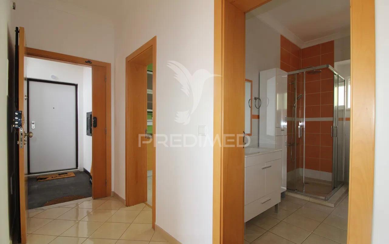 Apartamento t2 renovado centro barreiro