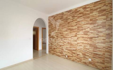 Apartamento t2 renovado centro barreiro