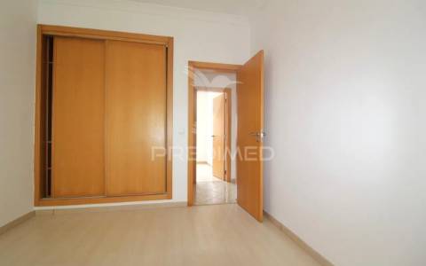 Apartamento t2 renovado centro barreiro