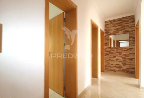 Apartamento t2 renovado centro barreiro