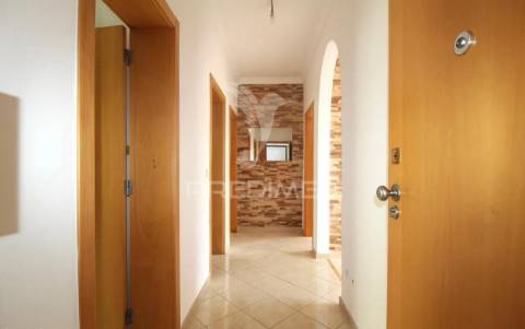 Apartamento t2 renovado centro barreiro