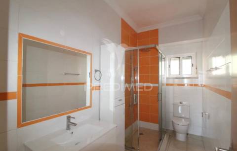 Apartamento t2 renovado centro barreiro