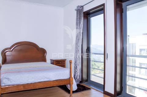 Apartamento t3, pronto a habitar em ancede (baião)