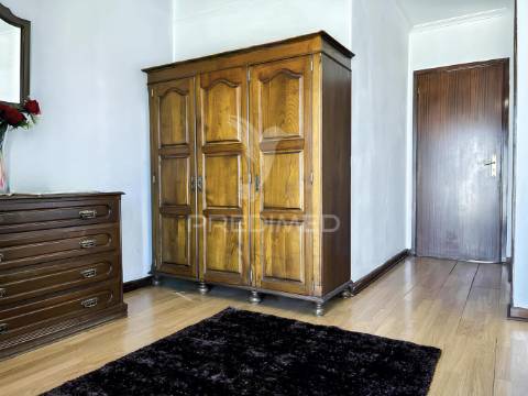 Apartamento t3, pronto a habitar em ancede (baião)