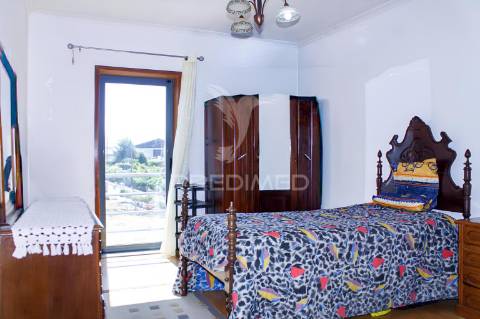 Apartamento t3, pronto a habitar em ancede (baião)