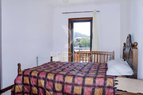 Apartamento t3, pronto a habitar em ancede (baião)